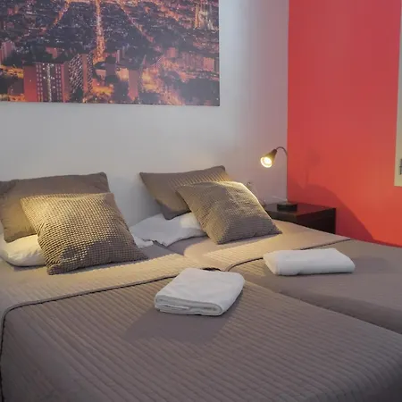 Hellobcn Youth Hostel