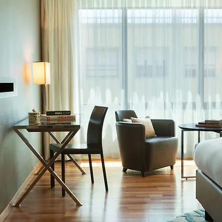 Renaissance Hotel