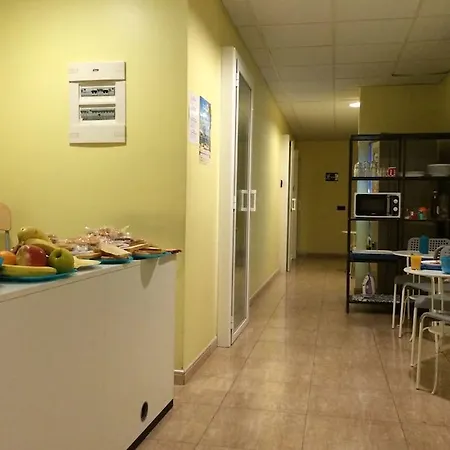 North 2* برشلونة
