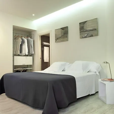 Hotel Limehome Rector Triado
