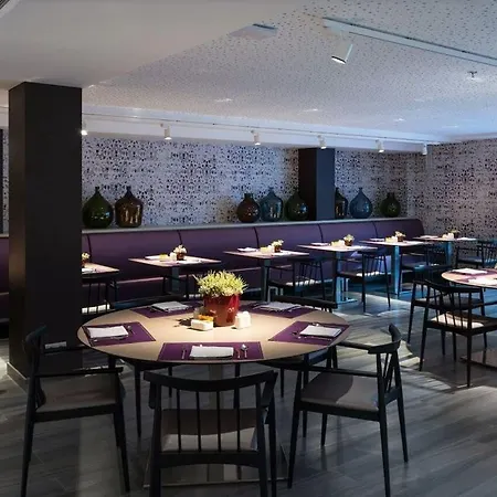 Catalonia Square 4* Sup Hotel 4*