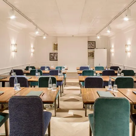 Midmost By Majestic Group Hotel 4*