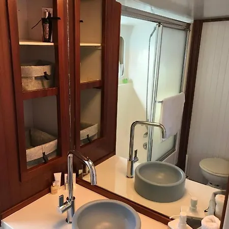 Botel Toro Barcelona