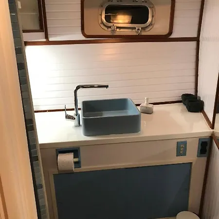 Botel Toro Barcelona