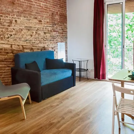 Sagrada Familia Gaudi Apartment Barcelona