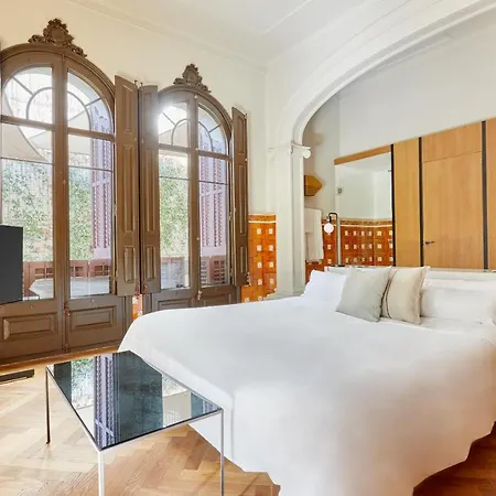 Le Palacete Powered By Sonder 3*