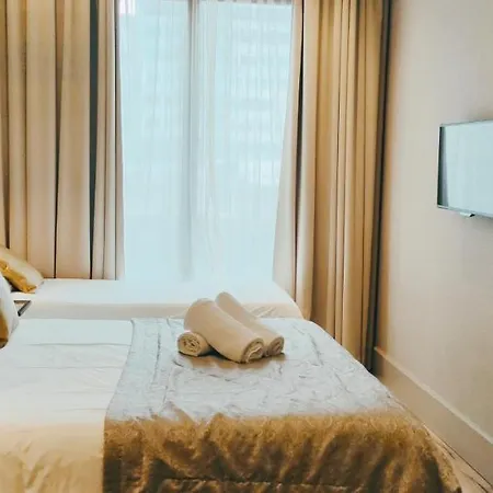 Bed & Breakfast Casa Balmes 3*