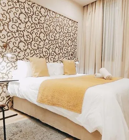 Bed & Breakfast Casa Balmes 3*