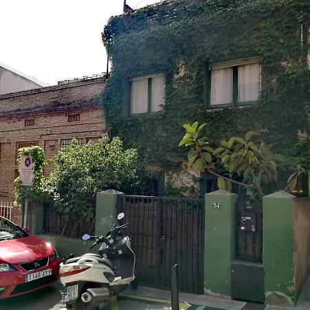 Estudio Finestrelles Appartamento *