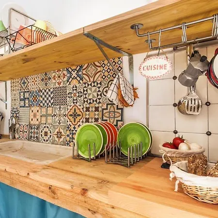 Hostel Factory Suites Barcelona *