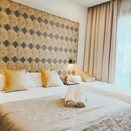 Bed & Breakfast Casa Balmes 3*