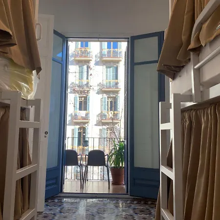 Coimpact Coliving Bruc Auberge de jeunesse *