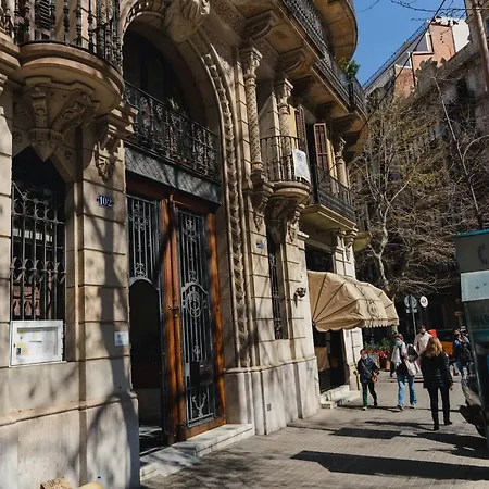 Cosmopolitan Boutique Rambla Барселона