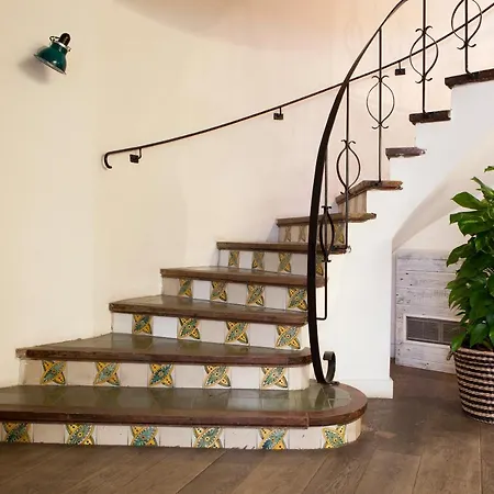 Eco Boutique Grau