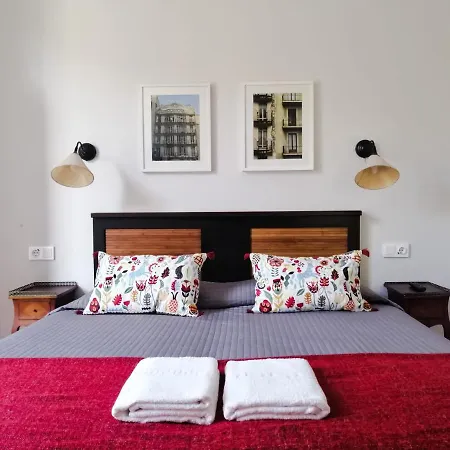 Casa Consell Gran Via, 2*