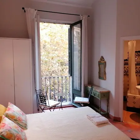 Casa Consell Gran Via, Pensjonat Barcelona
