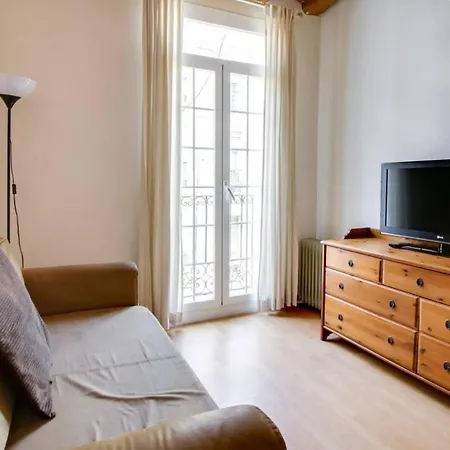 Apartamento Modern 2 Bedroom In Poble Sec 7 Minutes To Metro