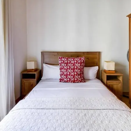 Modern 2 Bedroom In Poble Sec 7 Minutes To Metro * Barcelona