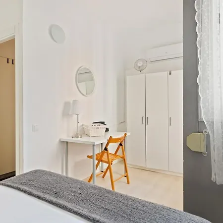 Cozy Apartment In Sagrada Familia