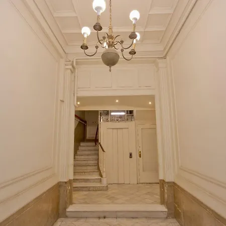 Centre