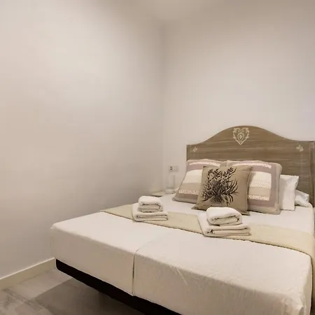Apartment Pere Serafi 2 Bedroom Barcelona