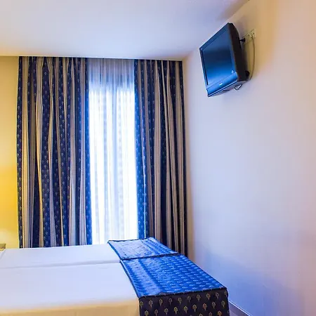 Atlantis By Atbcn Hotel