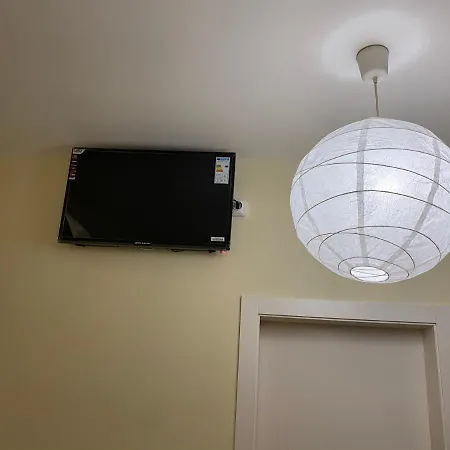 Hostel Granvia 628 *