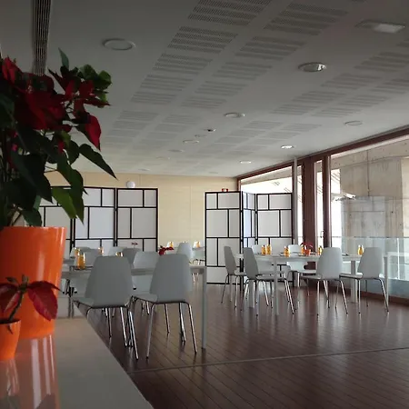 Residencia Deportiva Sercotel Barcelona Sailing Hostal