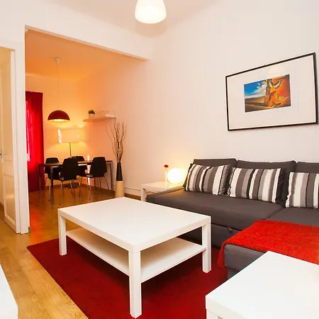 Apartment Gaudi Sagrada Familia