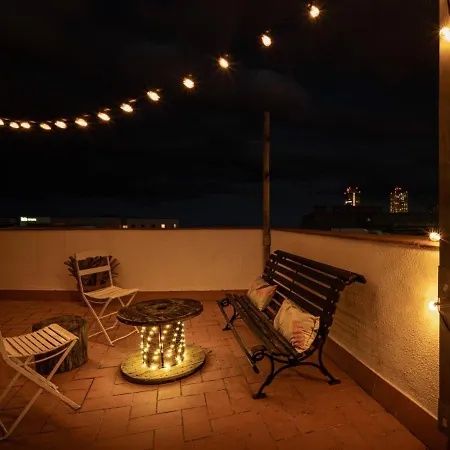 White Penthouse Lägenhet Barcelona