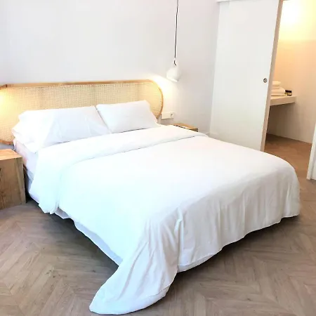The Mo House Hotel