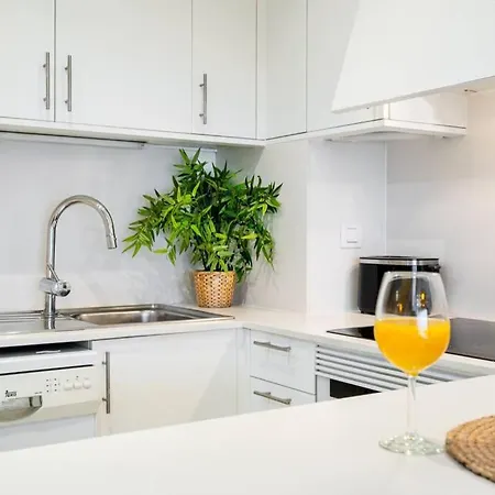 Apartament Monumumental Free Parking Barcelona