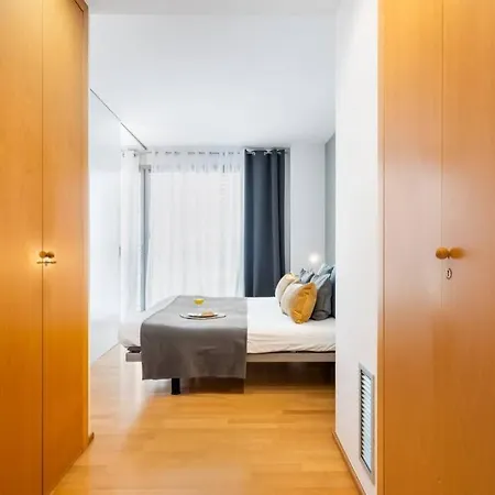 Apartament Monumumental Free Parking Barcelona