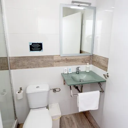 Easy Sants By Bossh! (adults Only) Barcelona