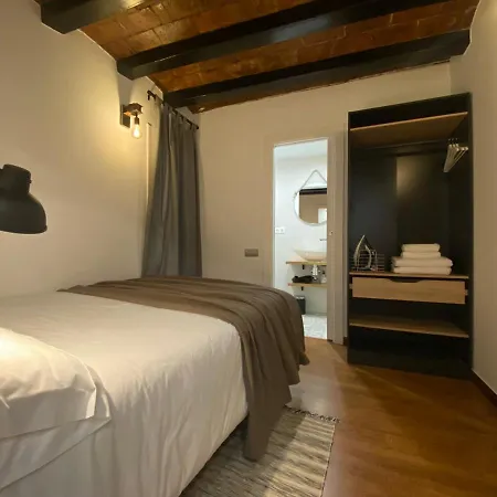 Urban Retreat Historical Centre Apartment *