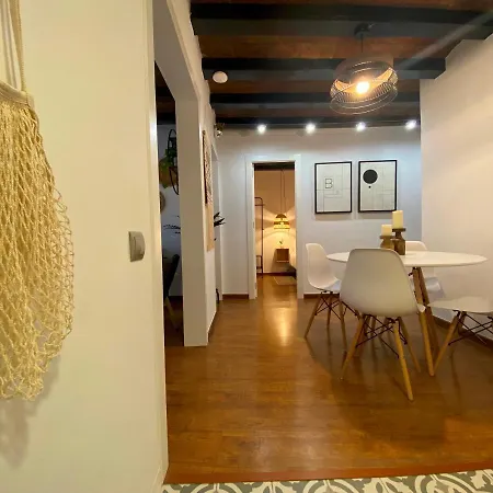 Urban Retreat Historical Centre Apartment Barcelona
