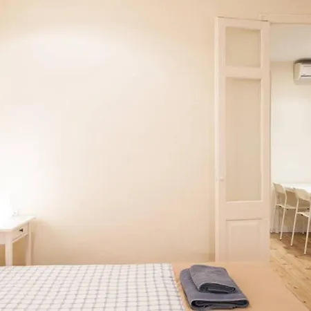 Piquer Apartment Barcelona