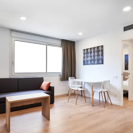 Augusta Apartahotel