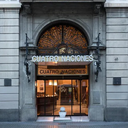 Cuatro Naciones Hotell