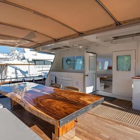 Hotel en barco Luxury Boat Sant Adrià de Besòs