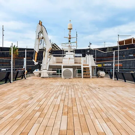Luxury Boat Hotel en barco *