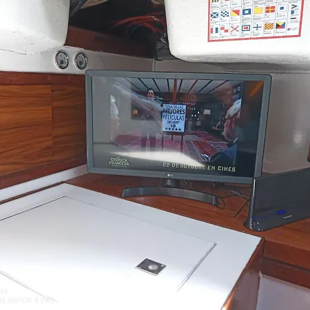 Spacious&cozy Caribbean Boat In Barcelona Hotel na wodzie