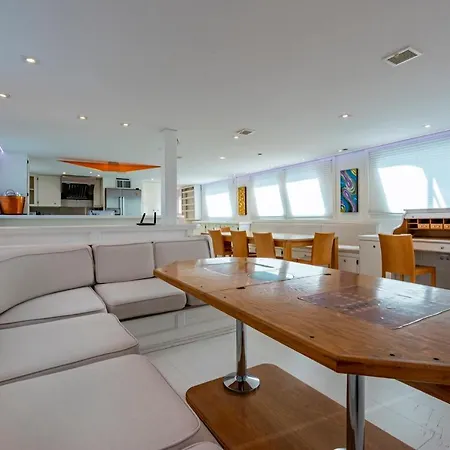 Hotel en barco Luxury Boat Sant Adrià de Besòs