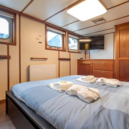 Hotel en barco Luxury Boat Sant Adrià de Besòs