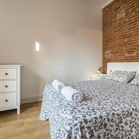21per1020 - Cozy In De Gracia Lägenhet *