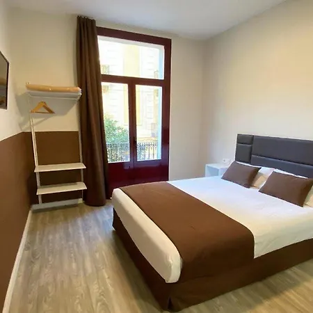 בית הארחה Bcn Urbaness Bonavista 2*