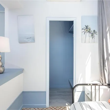 Luxurious-historical With Terrace Apartament *