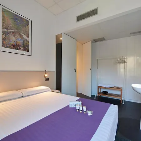 Mayerling Centro 2*