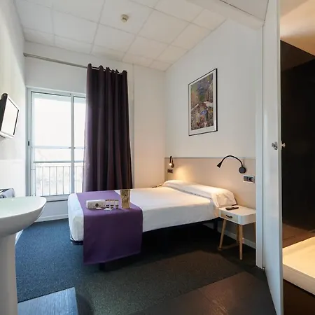 Mayerling Centro 2*