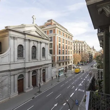 Luxury Y Elegant In The Centre Apartment